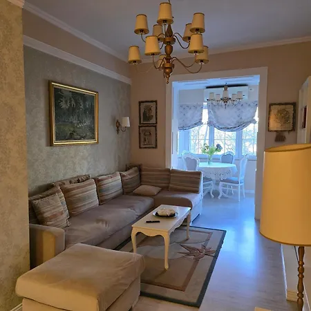 アパート Riverside Elegance In The Heart Of