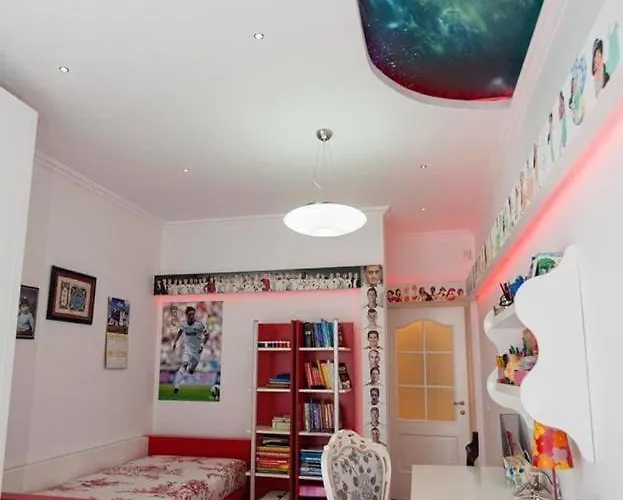 Riverside Elegance In The Heart Of Тирана