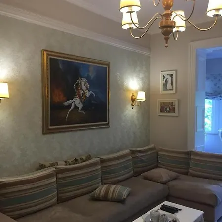 Riverside Elegance In The Heart Of Apartment