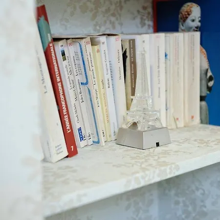 Riverside Elegance In The Heart Of 티라나